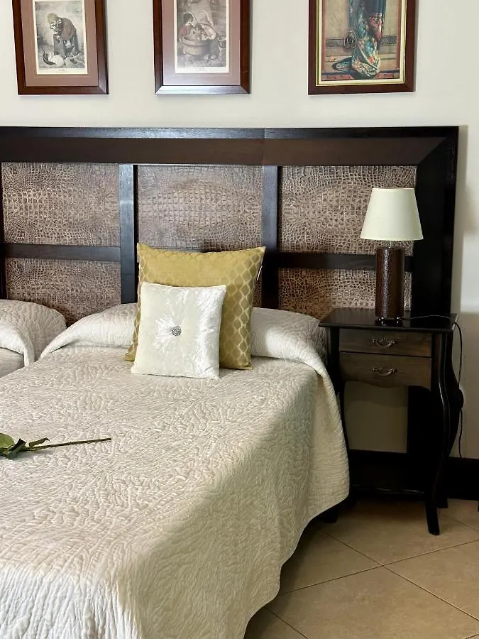Hotel Boutique Casa Veracruz エステポナ 4*,