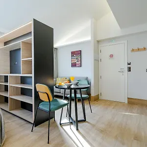 Feelathome Ventas Aparthotel Madrid